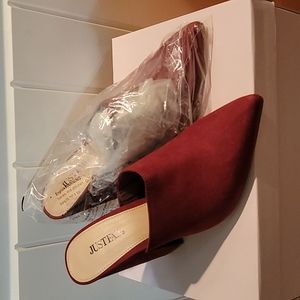 Burgundy mule with heel